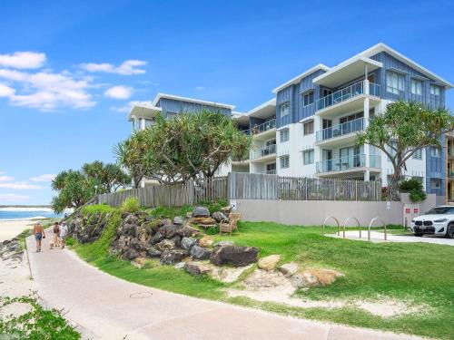 Kings Beach Apartment | Pandanus Court