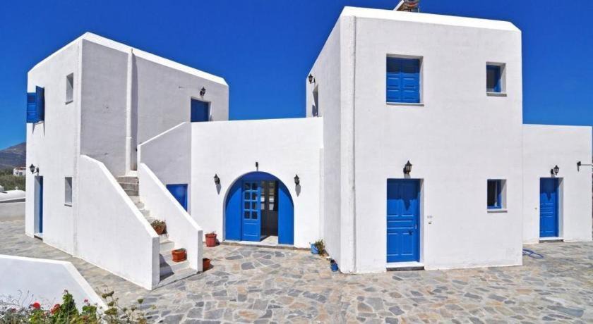 Adamas Apartment | Papikinou Studios
