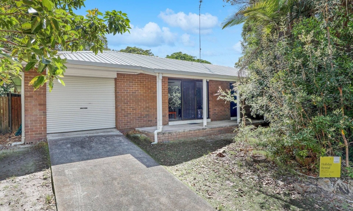 Point Lookout House | Pets Allowed in this comfortable three bedroom house centrally located.