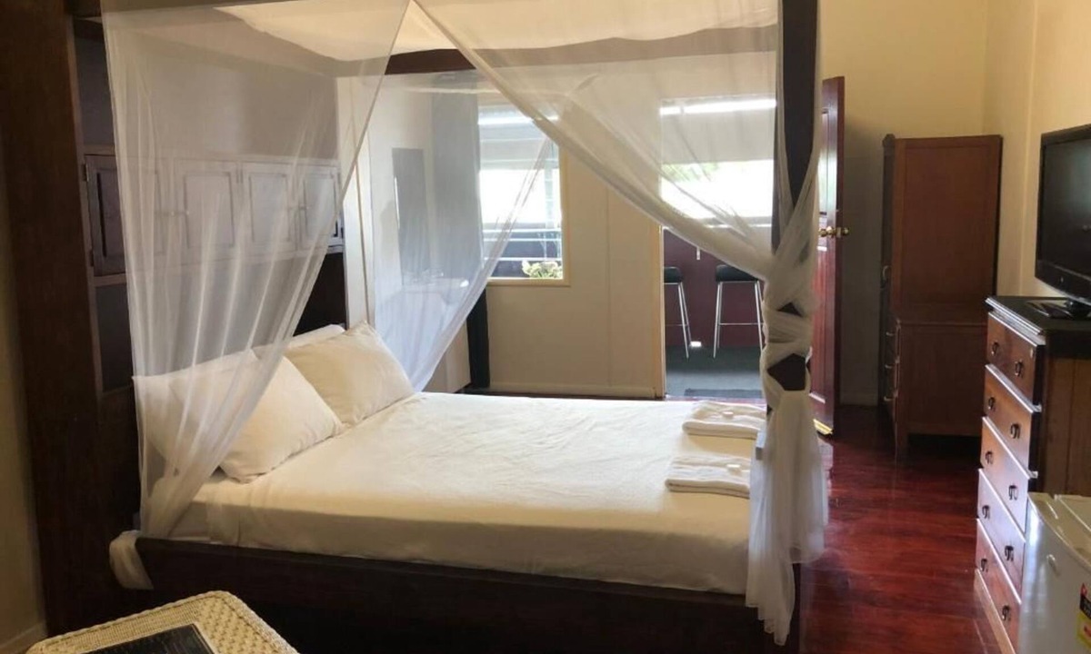Proserpine Hotel | Prince of Wales Hotel