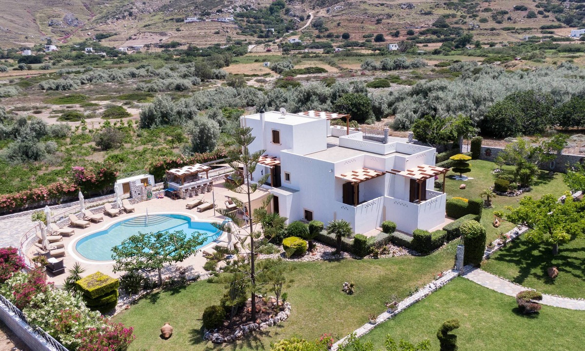 Skiros Villa | Private sunkissed Estate in the heart of Aegean -Villa D'Amour