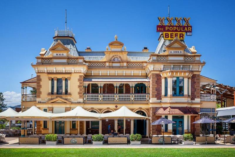 Albion Hotel | Quest Breakfast Creek
