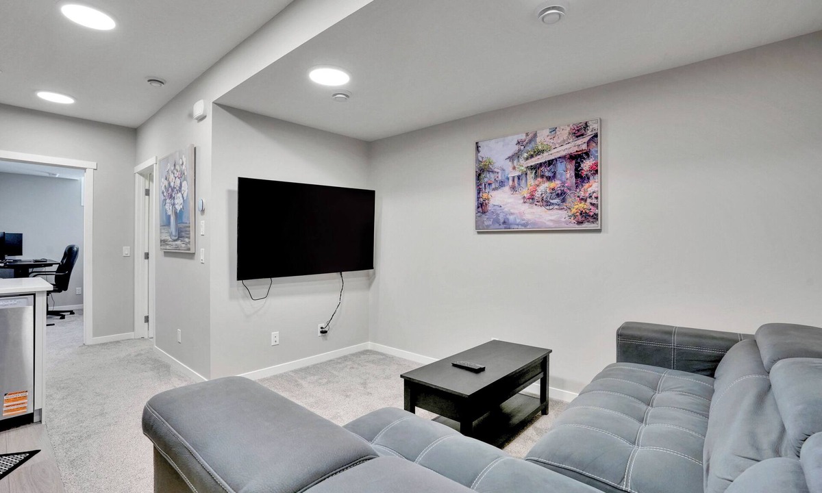 Southeast Calgary House | Remote Work Ready/Lake Access/Near South Health Campus/Games
