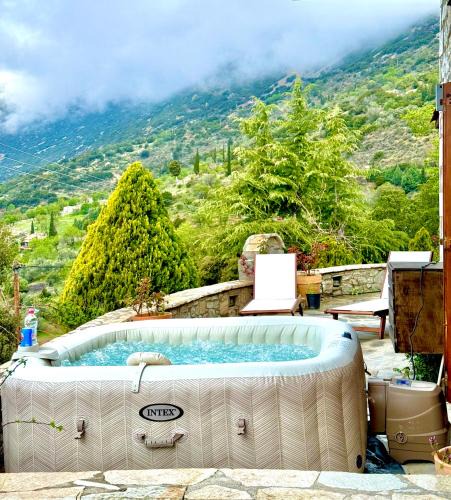Arachova Ski Chalet | Rock Dandy Deluxe Chalet in Arachova - Delphi, Sauna, Prv Parking, Amazing View