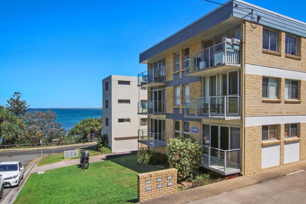 Kings Beach House | Rosalie Unit 1, 4 Margaret St, Kings Beach