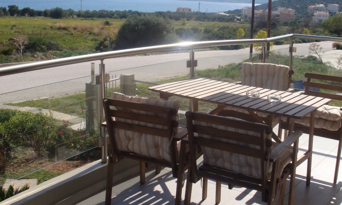 Charakas Apartment | Sandra`s sea view at Sounio. Only 6 minutes drive to the Temple of Poseidon.