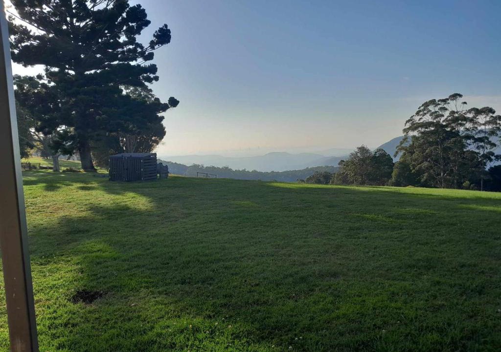 Mount Tamborine House | Scenic Mountain Retreat