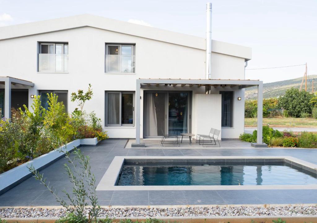 Kandia Villa | Sea breeze suites Mistral 4 per with private pool