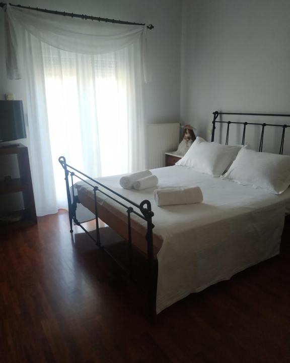 Karystos Apartment | Seafront house