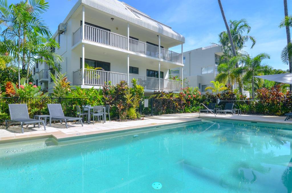 Port Douglas Apartment | Seascape Holidays - Tropical Reef Apartments