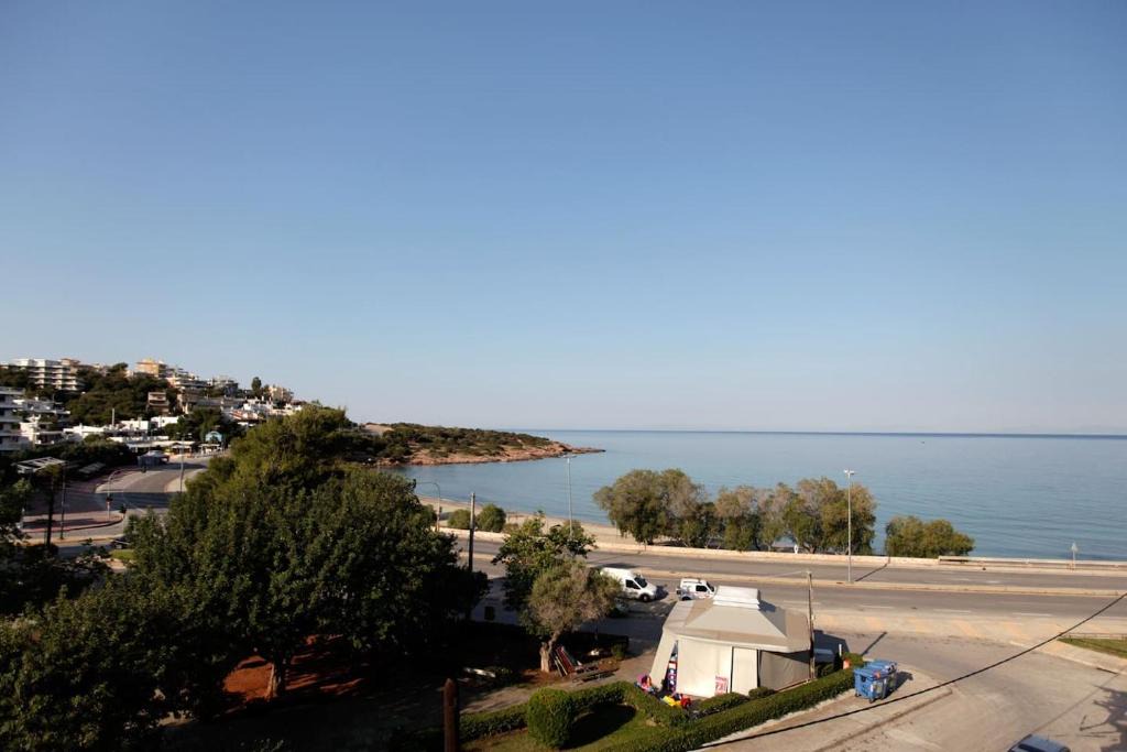 Saronida Apartment | Seaside Renovated Top Floor Apartment