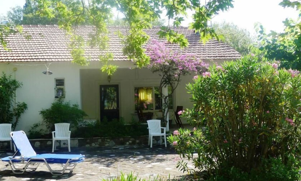 Marathias House | Seaside villa for ideal vacations in Greece