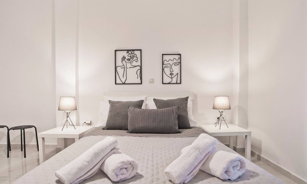 Nea Smirni Apartment | Serenity in the city - Stylish 1bd Garden Flat