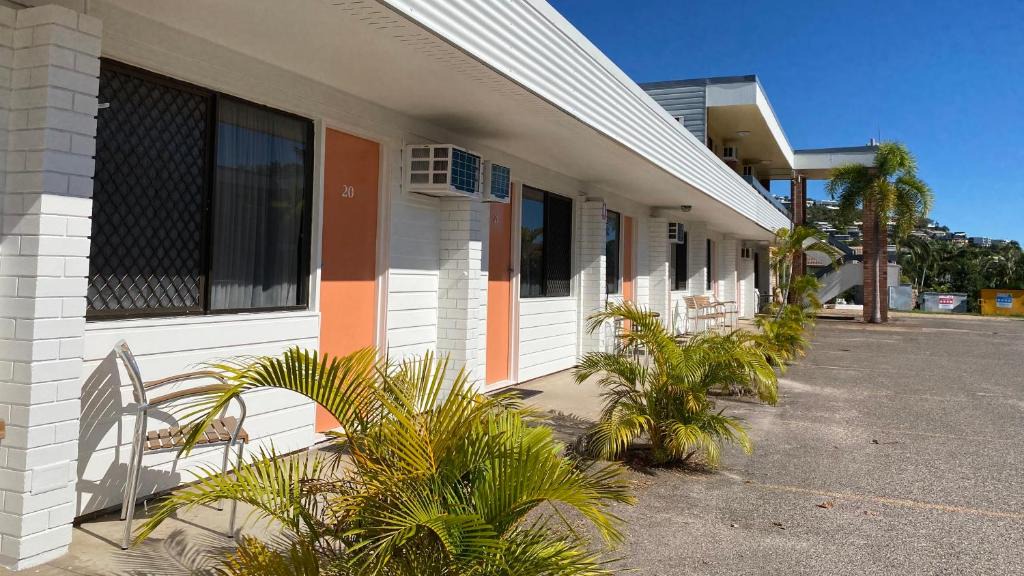 North Ward Hotel | Shoredrive Motel