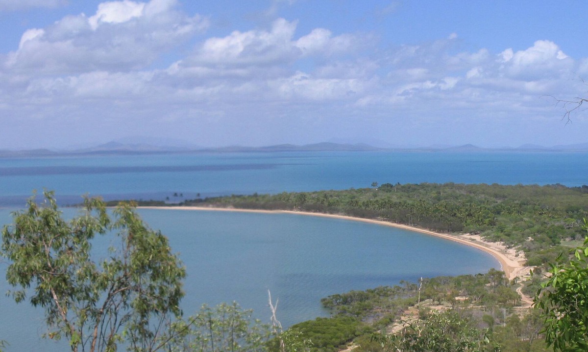 Whitsundays Resort | Sinclair Bay Resort (Unit 1) - Private and secluded waterfront units