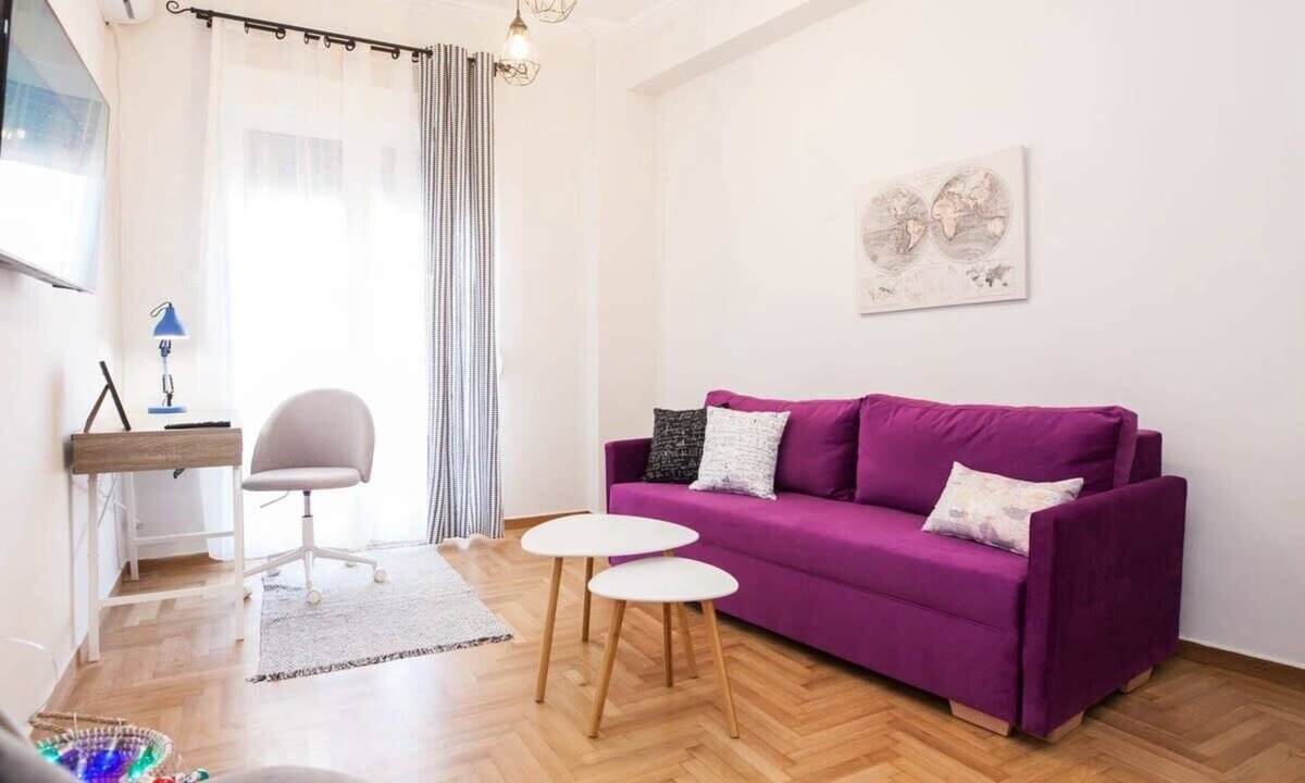 Omonia Apartment | Sleek & Modern Apartment Near Metaxourgeio