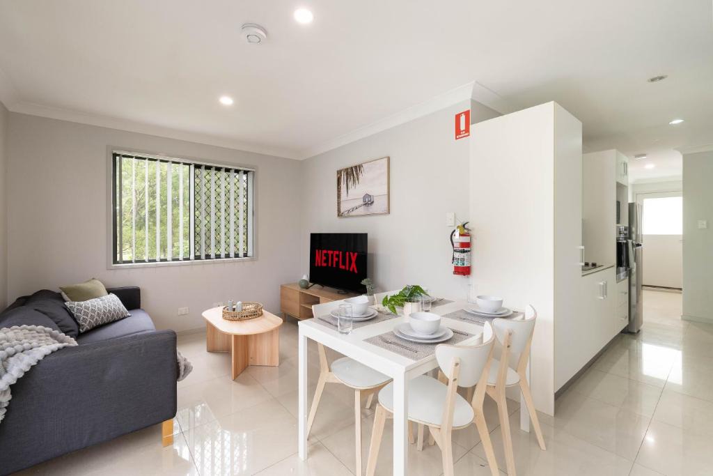Rocklea Apartment | Smart Suites Self Check-in Apartments - Freney Park Disk Golf Course