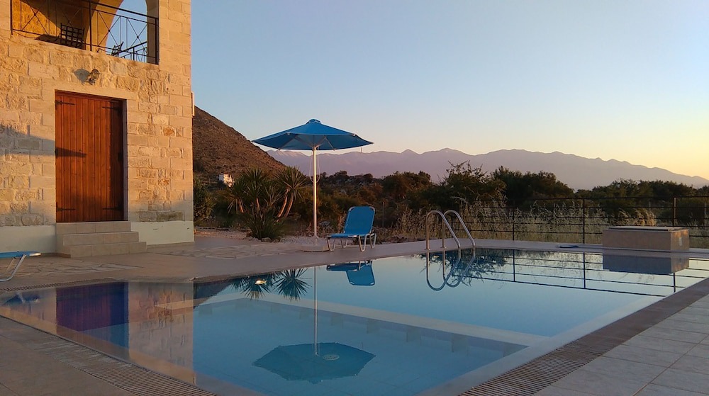 Apokoronas Villa | Stone Built Villa With Private Pool, Sea And Mountain Views