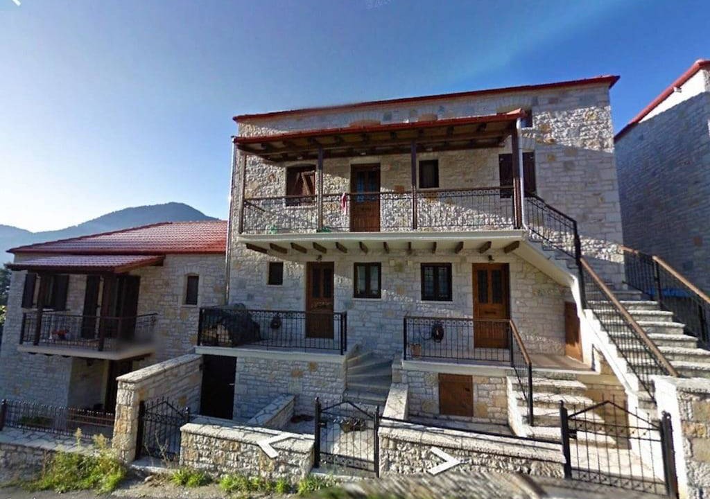 Karpenisi House | Stone House in Luscious Green Landscape