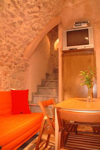 Avgonima House | Stoneapartments, Γ ΚΩΣΤΑΛΟΣ ΚΑΙ ΣΙΑ ΟΕ