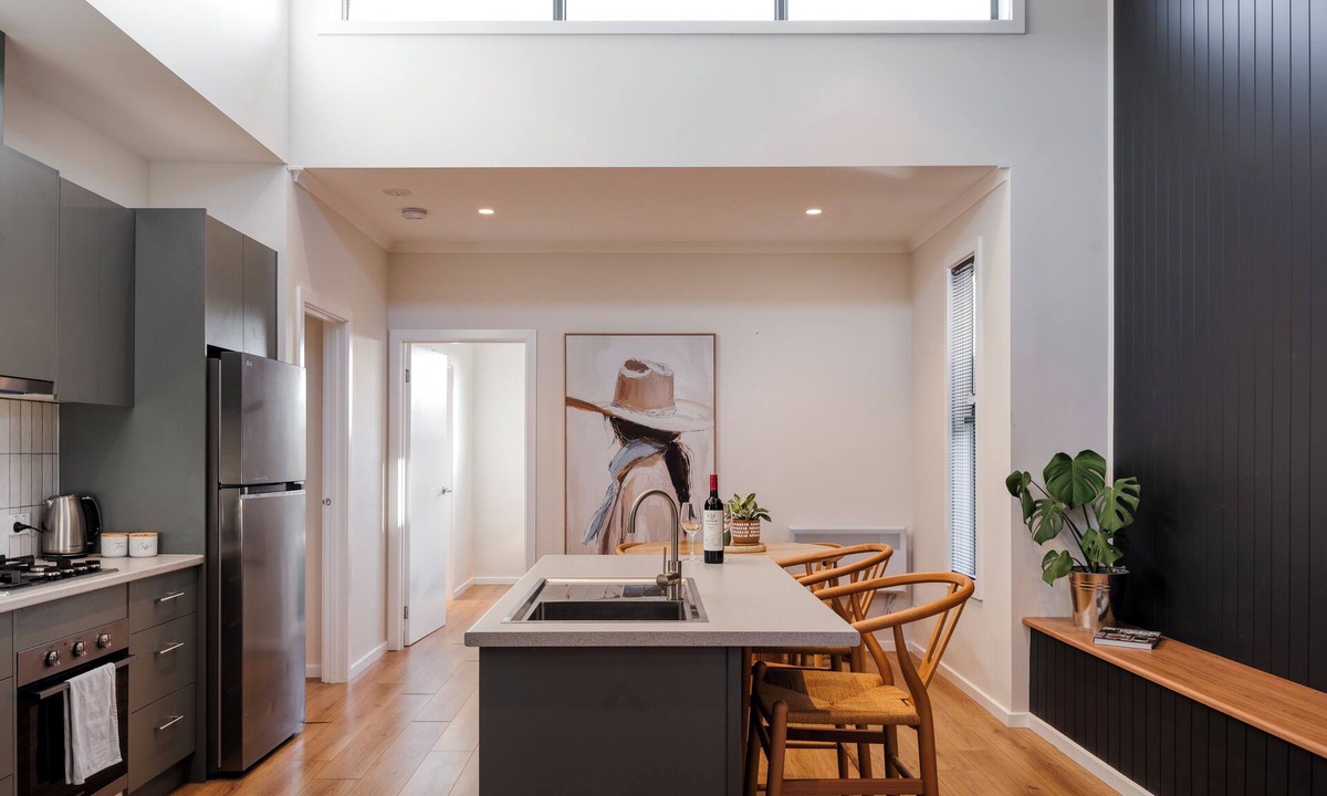 Currie Apartment | Style, space & comfort in the heart of Currie