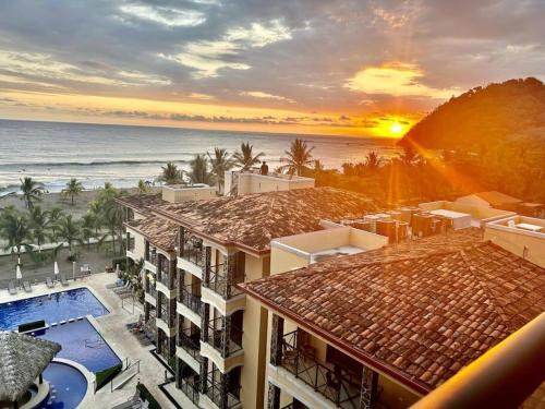 Barrio Los Villalobos Apartment | Stylish 3-BR Vacation Condo with Scenic Rooftop