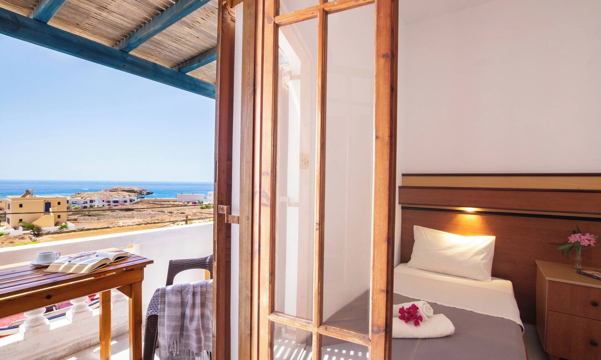 Lefkos Hotel | Sun Week Bay