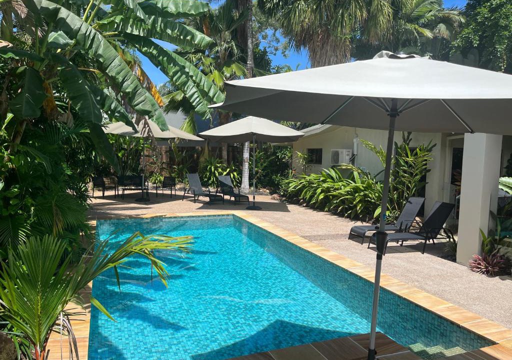 Palm Cove House | Talpa Tropix- 5 min stroll to beach