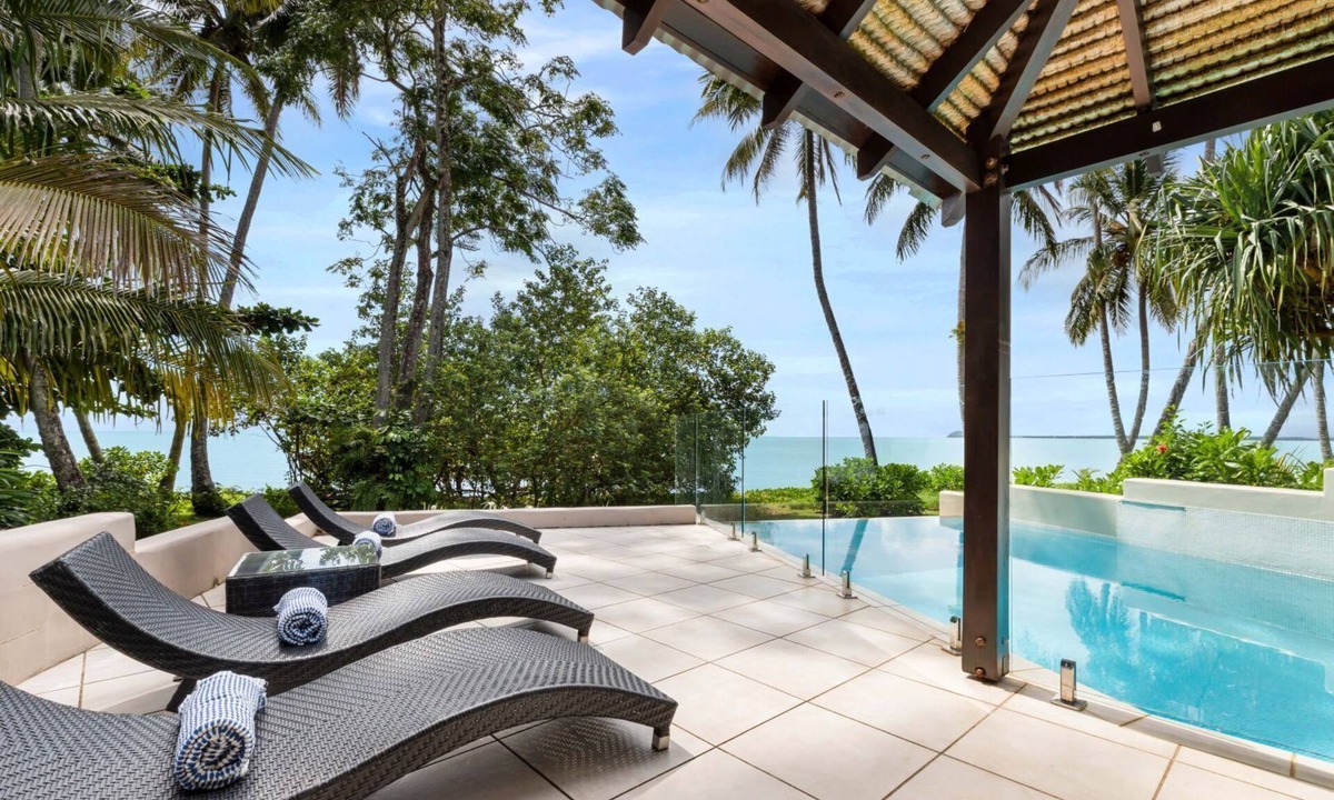 Newell Apartment | The Beach Villa on Newell Beach n A romantic getaway in the tropics.