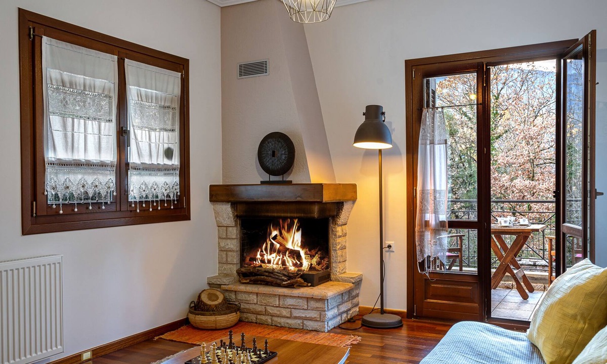 Potamia Apartment | The Foxes - Modern 1BD apartment in the Forest