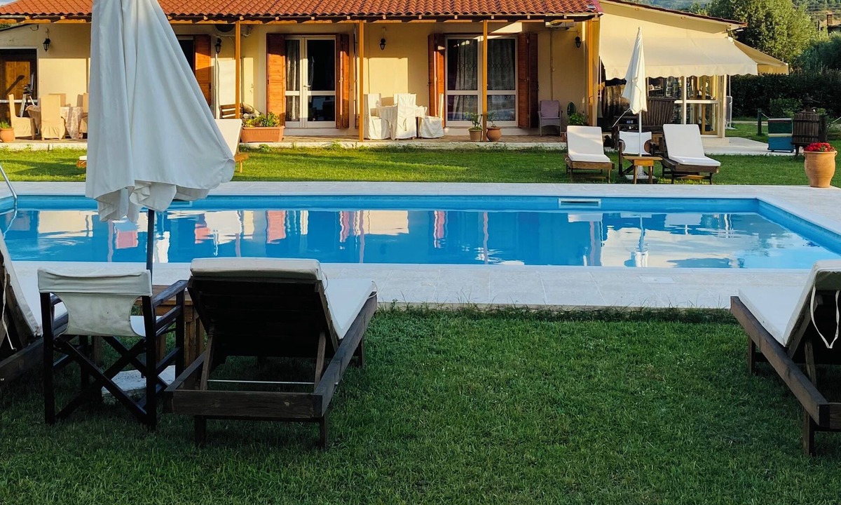 Archaia Olympia Villa | The mansion of Dionisos and Dimitras