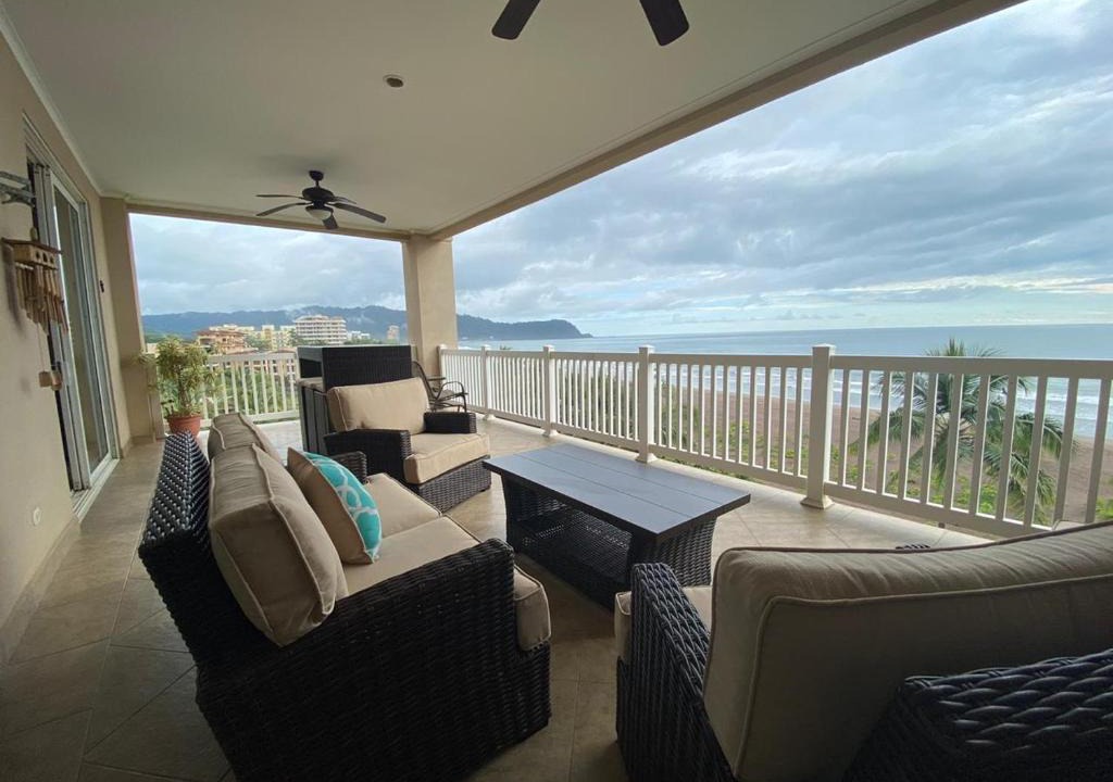 Barrio Los Villalobos Apartment | The Palms Oceanfront Condo 604