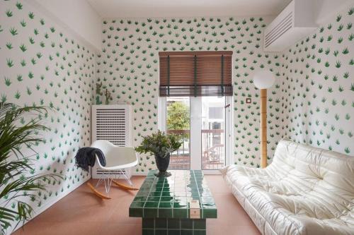 Petralona Apartment | The Plants House