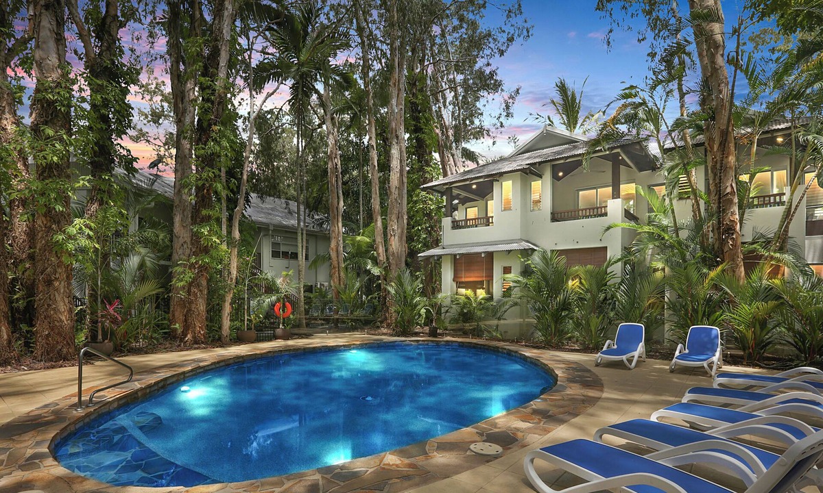 Palm Cove Apartment | The Reef Retreat