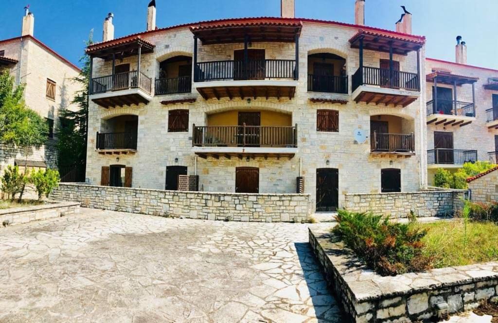 Karpenisi House | The Stone House (Gorianades)