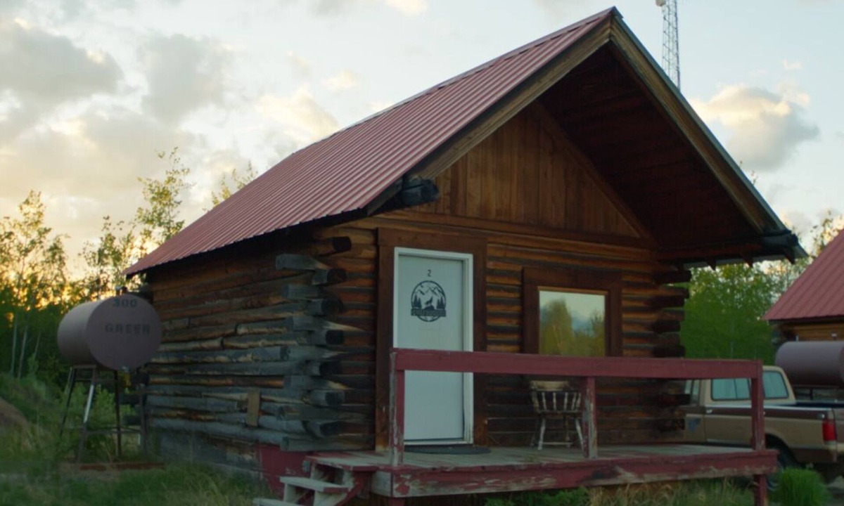 Deltana Cabin | The Wolf Waystation — Rustic Cabin with Sauna