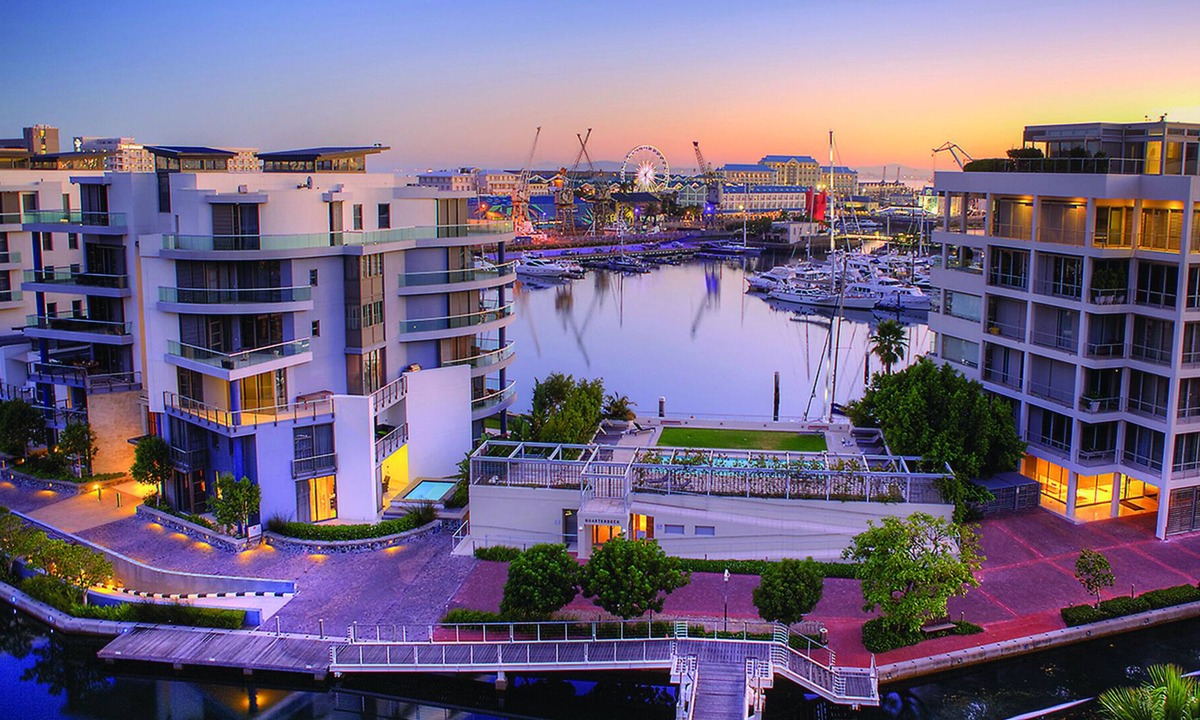 Victoria and Alfred Waterfront Apartment | Three Bedroom Apartment - fully furnished and equipped