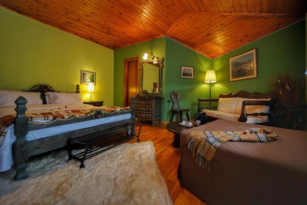 Eptalofos Hotel | To Balkoni tis Agorianis