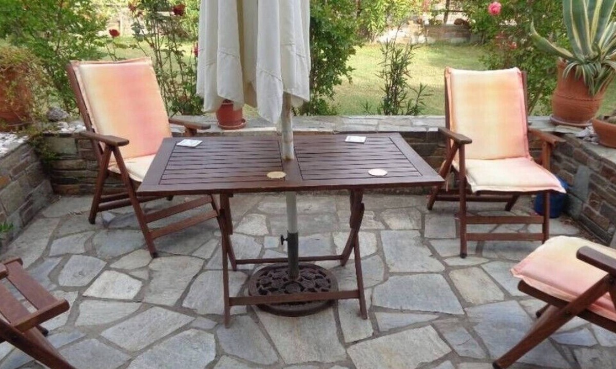 Koropi House | Tony and Jill’s Villa