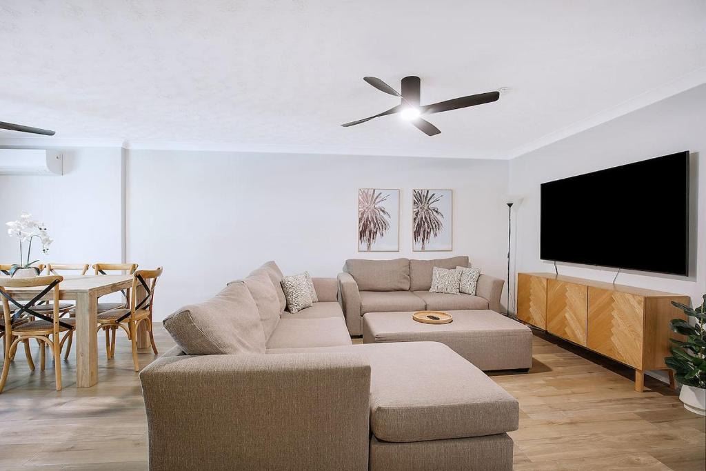 Toowong Apartment | Toowong Village Tranquility - A Slice of Brisbane