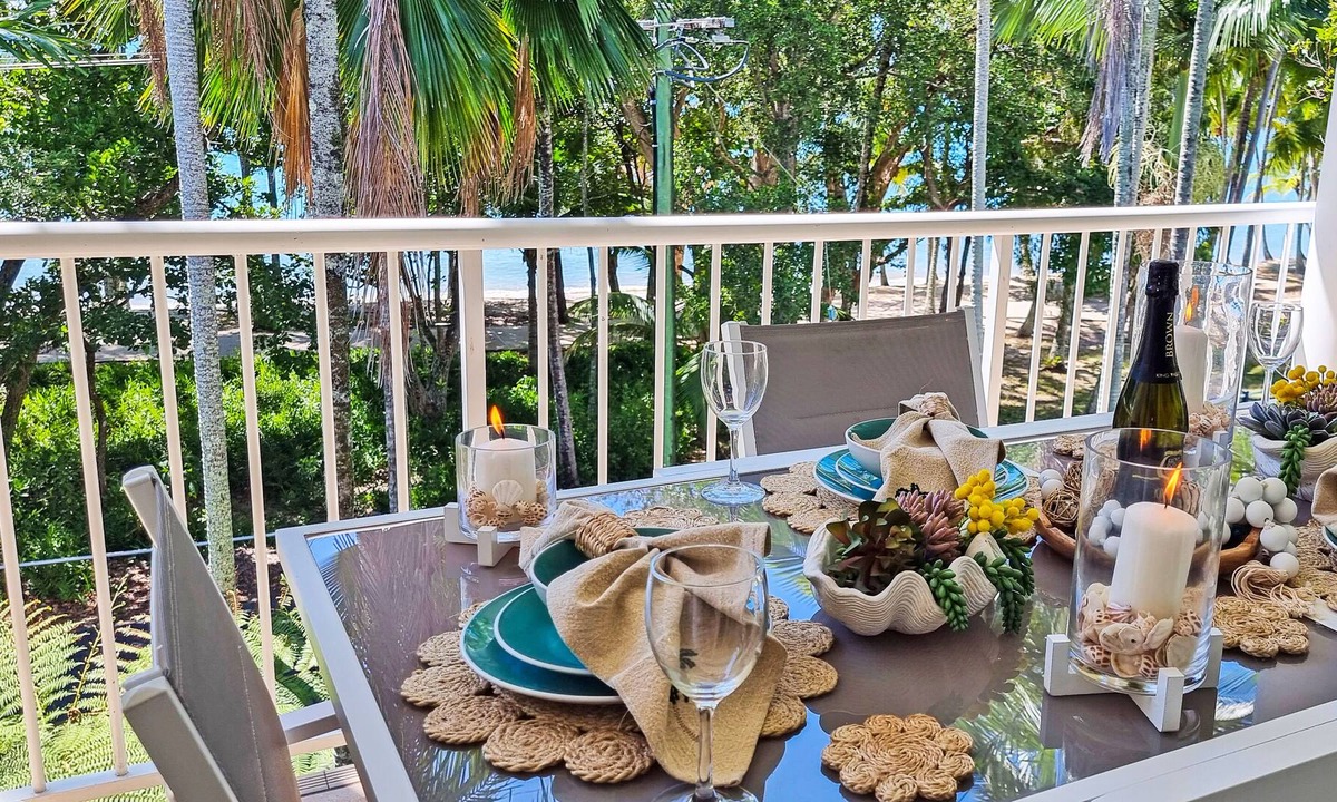 Clifton Beach Apartment | Tropical Paradise right on the Beach