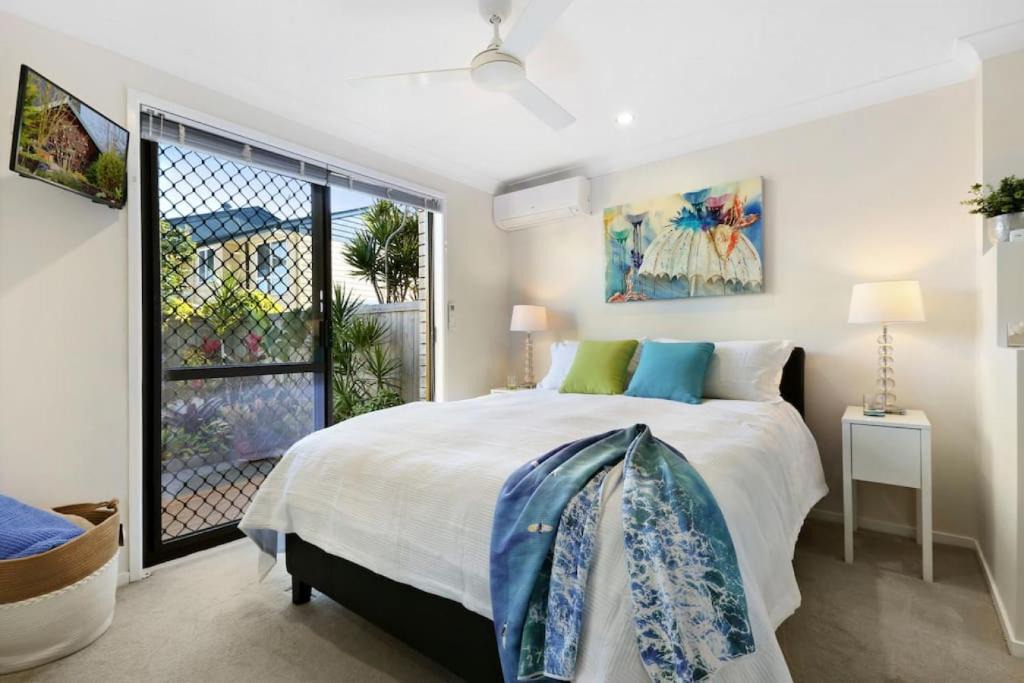 Buddina Apartment | Tropical Suite PRIVATE CENTRAL BUDDINA STYLE