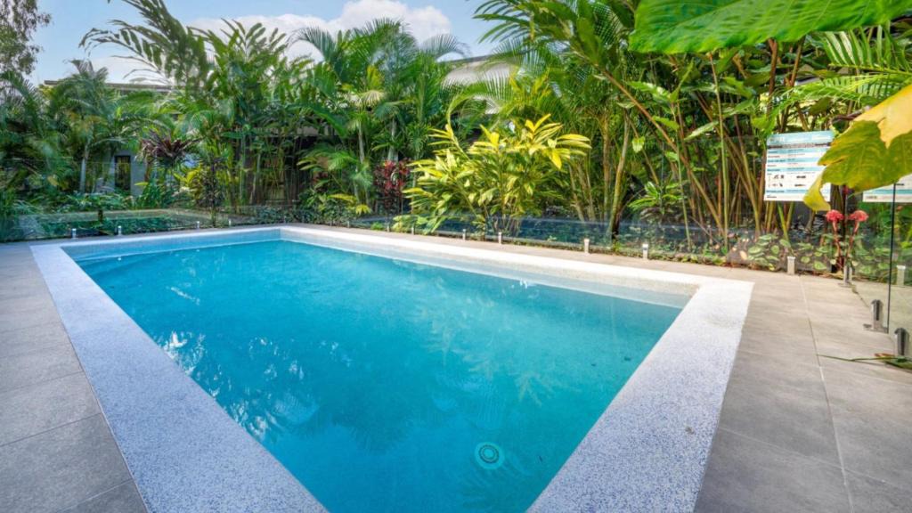 Clifton Beach House | Tropicana Resort - Clifton Beach