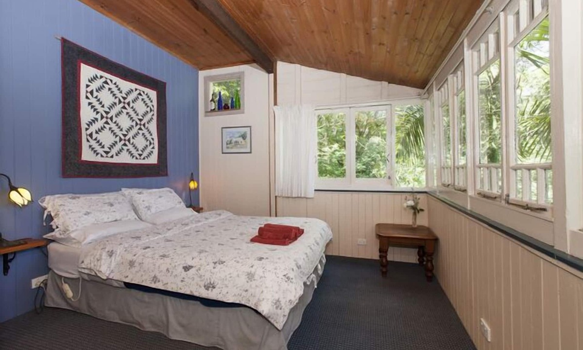 Mount Glorious Cottage | Turkey's Nest - White Gum Cottage