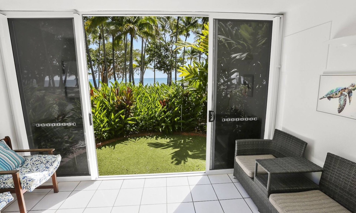 Clifton Beach Apartment | Two-Bedroom Apartment Right In Front Of The Beach!