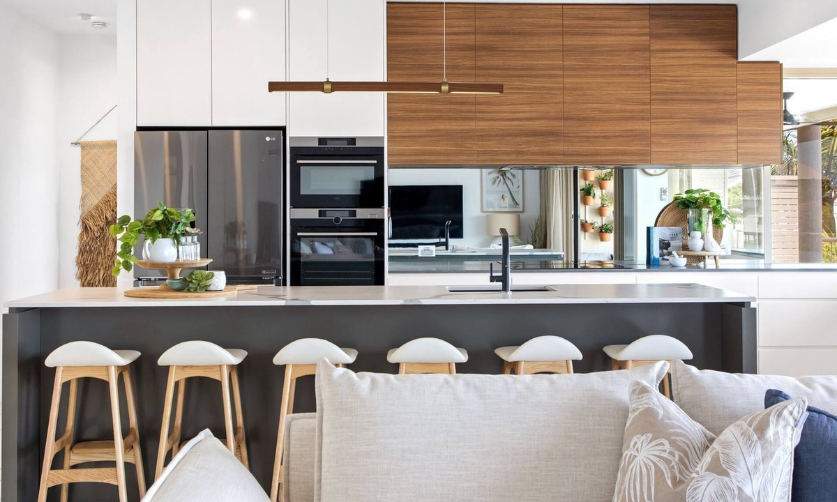 Sunshine Beach Apartment | Unit 8 Nereus - Stunning & Sophisticated 3 Bedroom Apartment