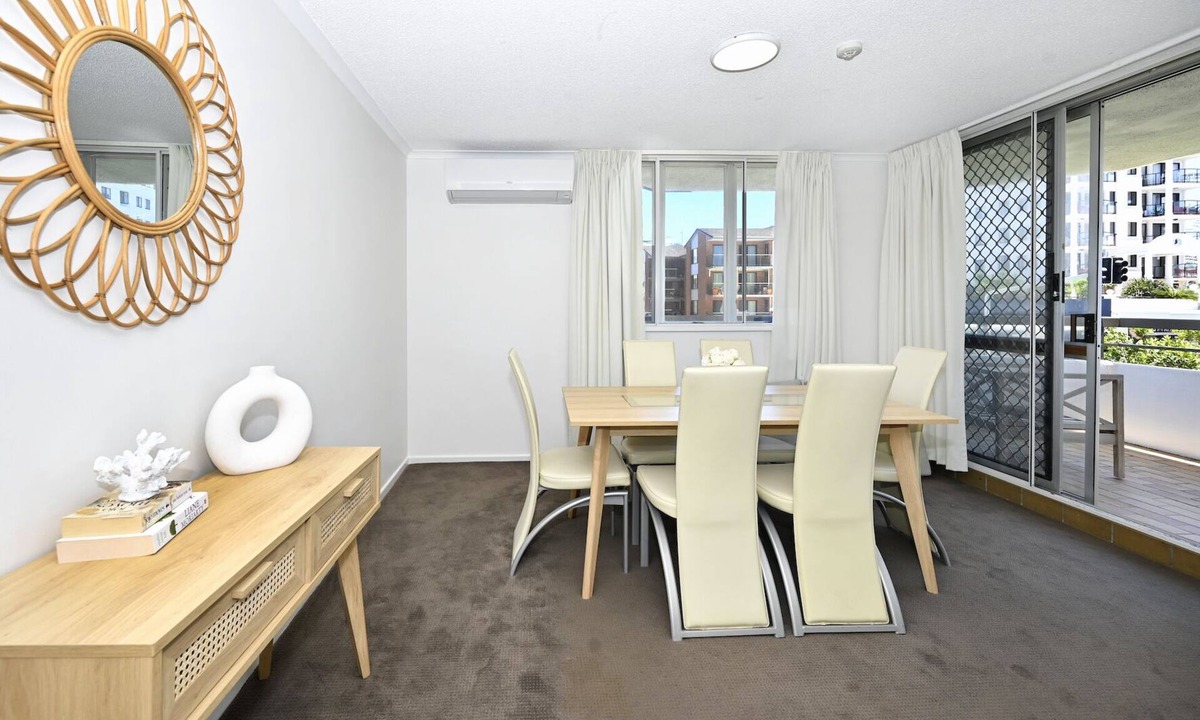 Mooloolaba Apartment | Unwind and experience the epitome of coastal living at Paradise at Parkyn Pde