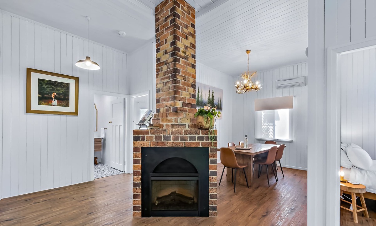 Stanthorpe House | Valerie's on Creek