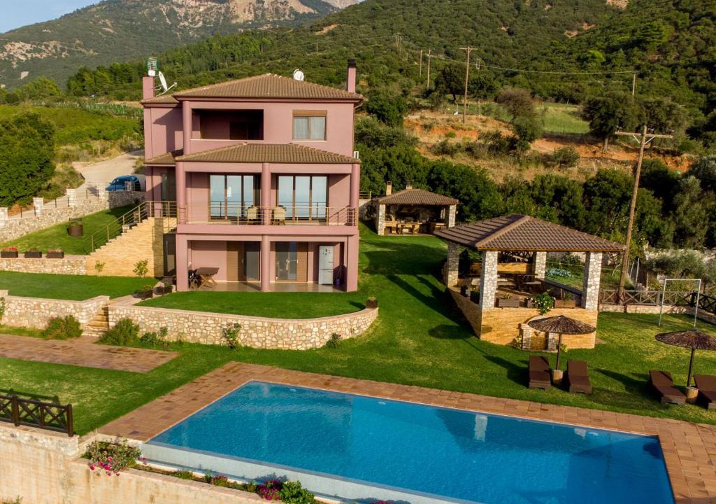Patras Villa | Villa Alexandros - Four Seasons