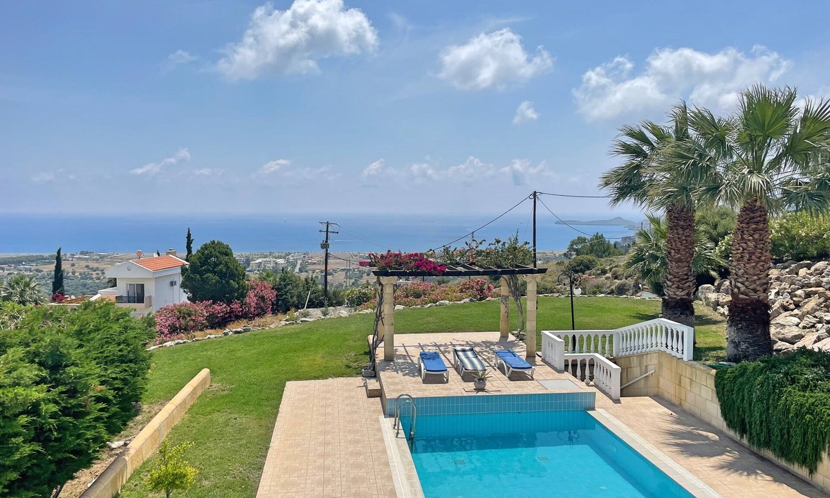 Kalathos House | 🌅 Villa Avouri Kalathos – Peace, Views & Private Pool near Lindos
